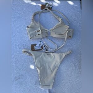 Berlook Chic Cream Bikini Set M B06